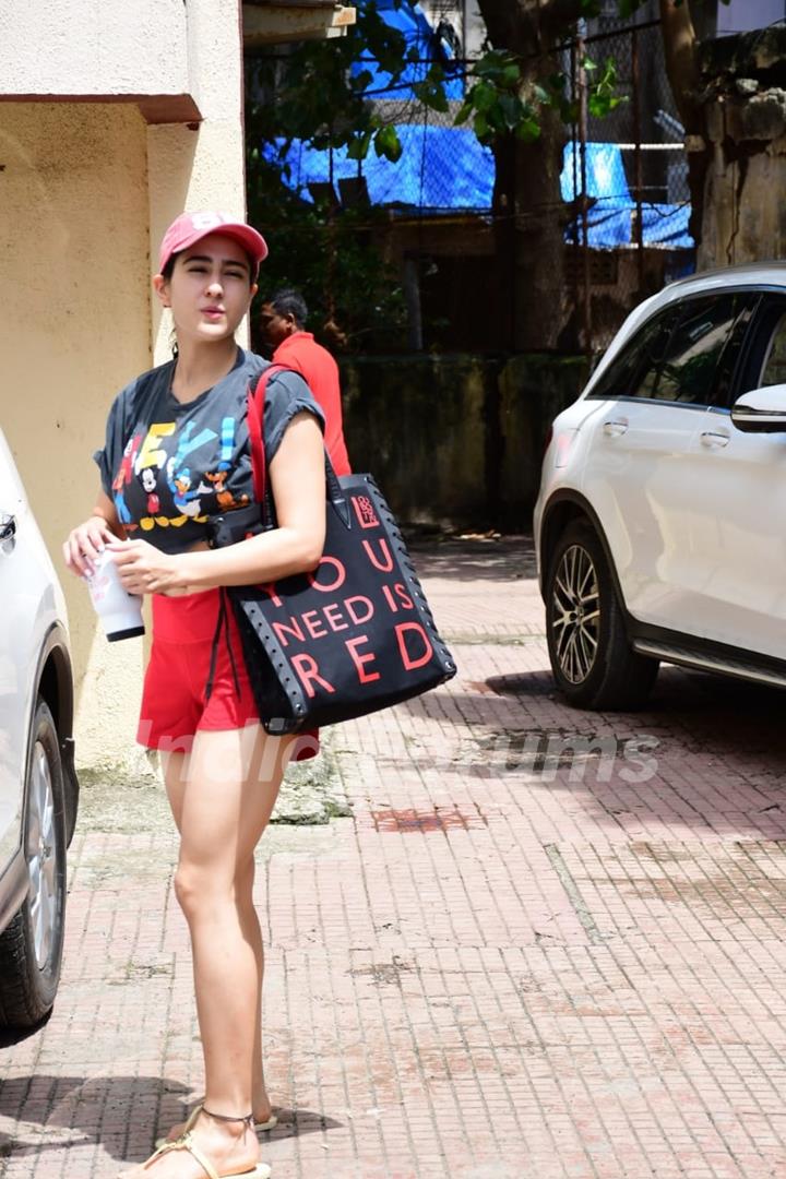 Sara Ali Khan spotted in Bandra