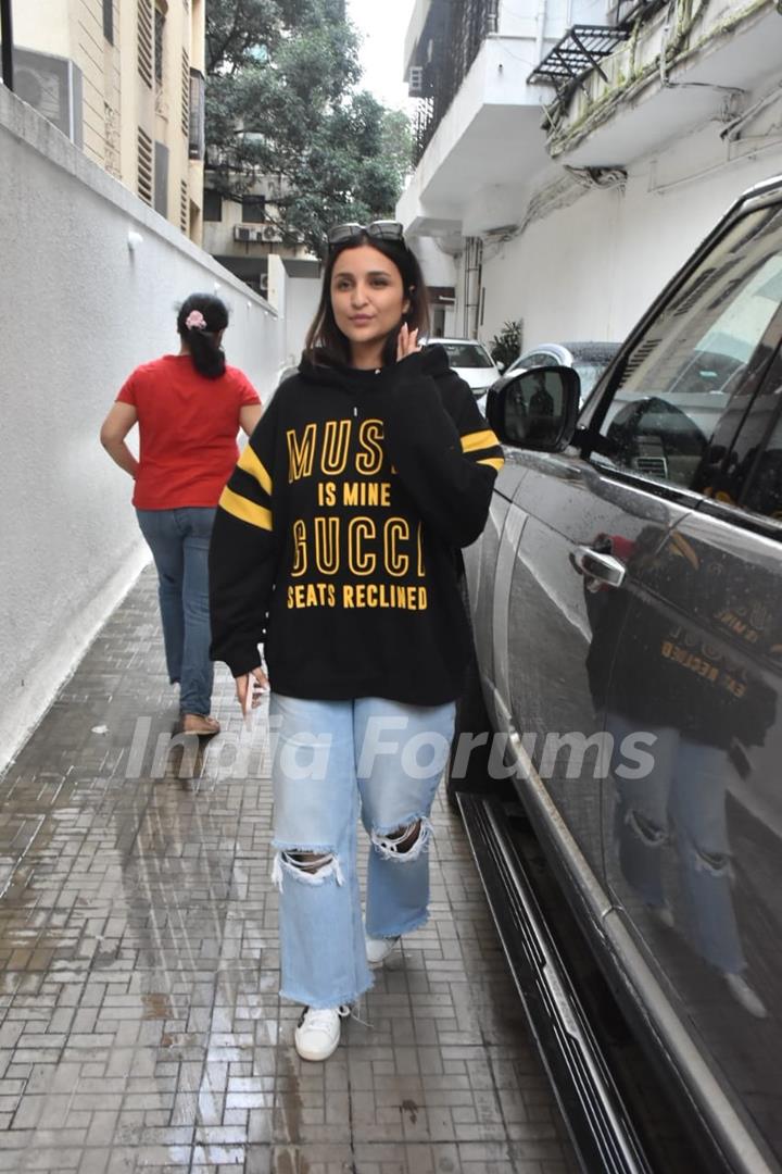 Parineeti Chopra spotted at Dharma Office in Khar