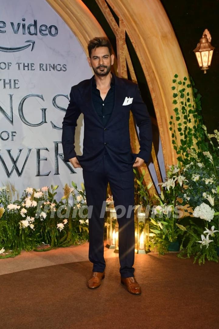 Keith Sequeira snapped at the Lord Of The Rings Rings Of Power screening at PVR in Lower Pare pose at the grand Asia Pacific Premiere 