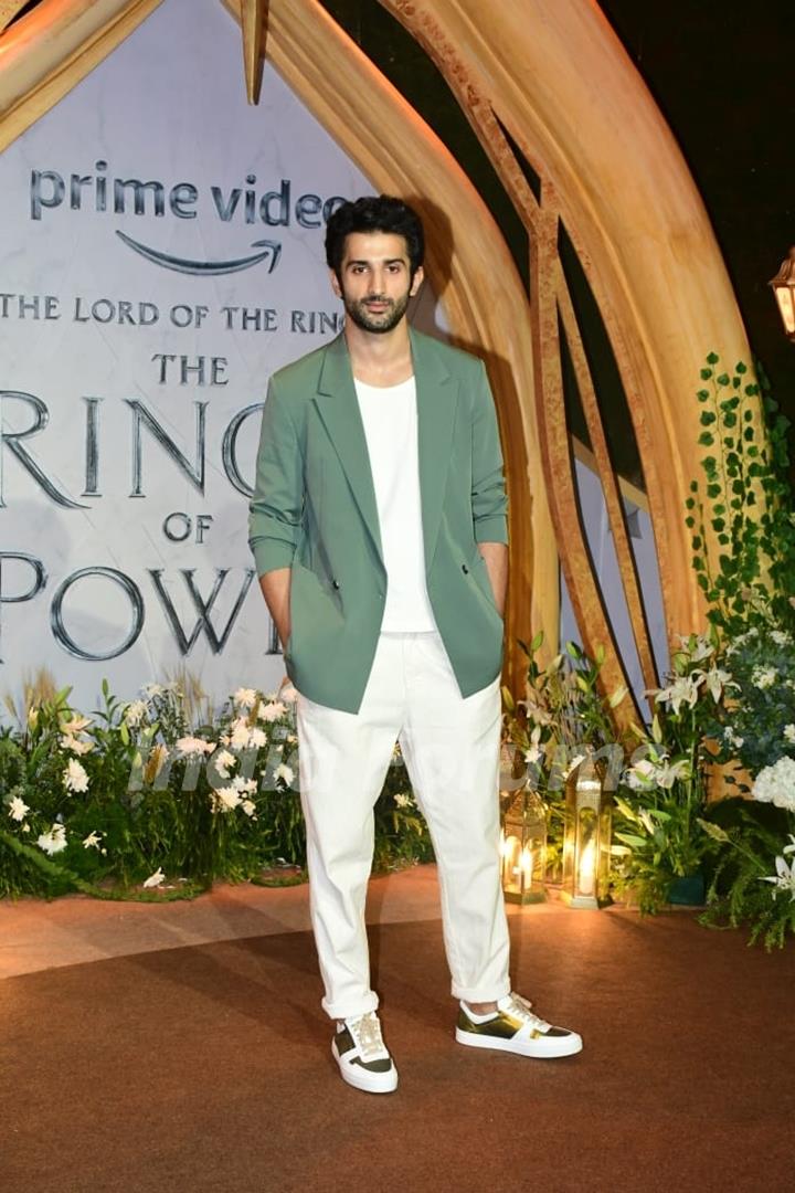 Sidhant Gupta snapped at the Lord Of The Rings Rings Of Power screening at PVR in Lower Pare pose at the grand Asia Pacific Premiere 