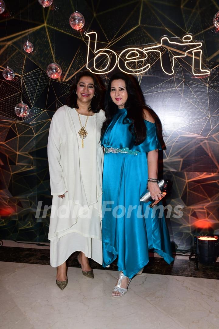 Poonam Dhillon, Anu Ranjan clicked at the Beti Fashion Show