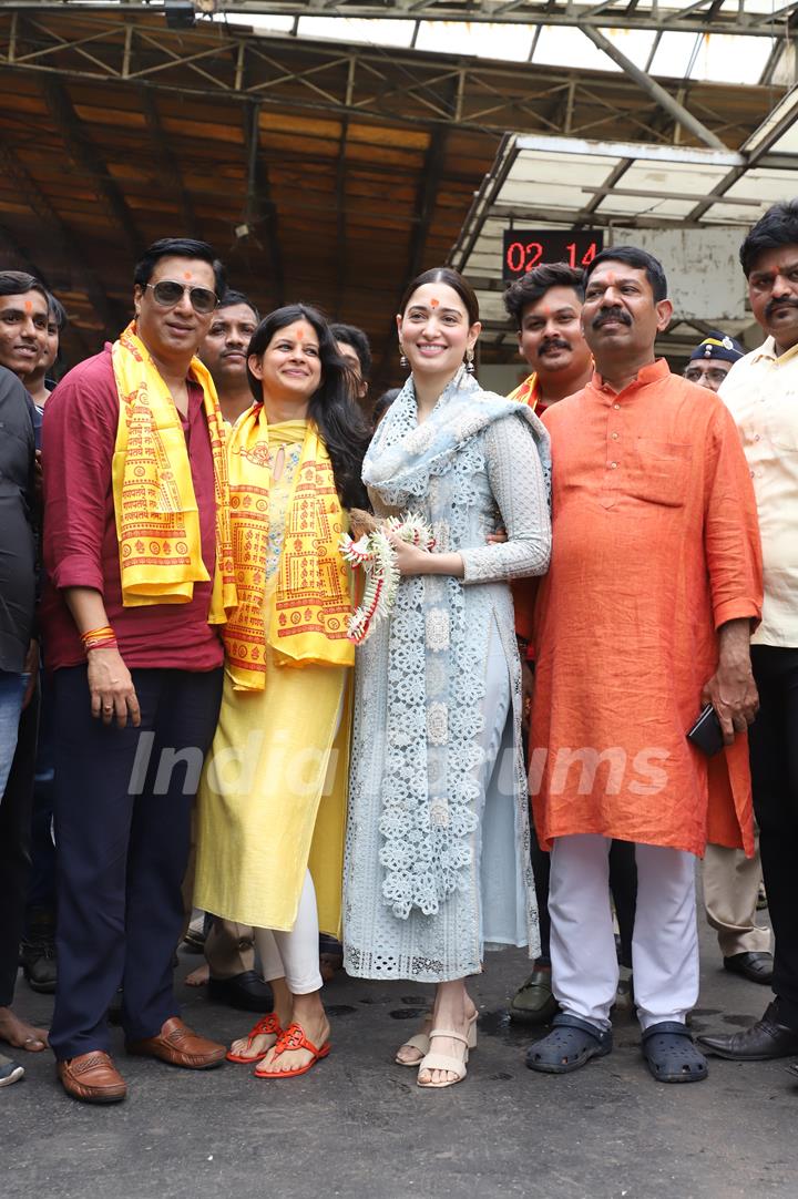 Tamannaah Bhatia, Madhur Bhandarkar  at Siddhivinayak Temple