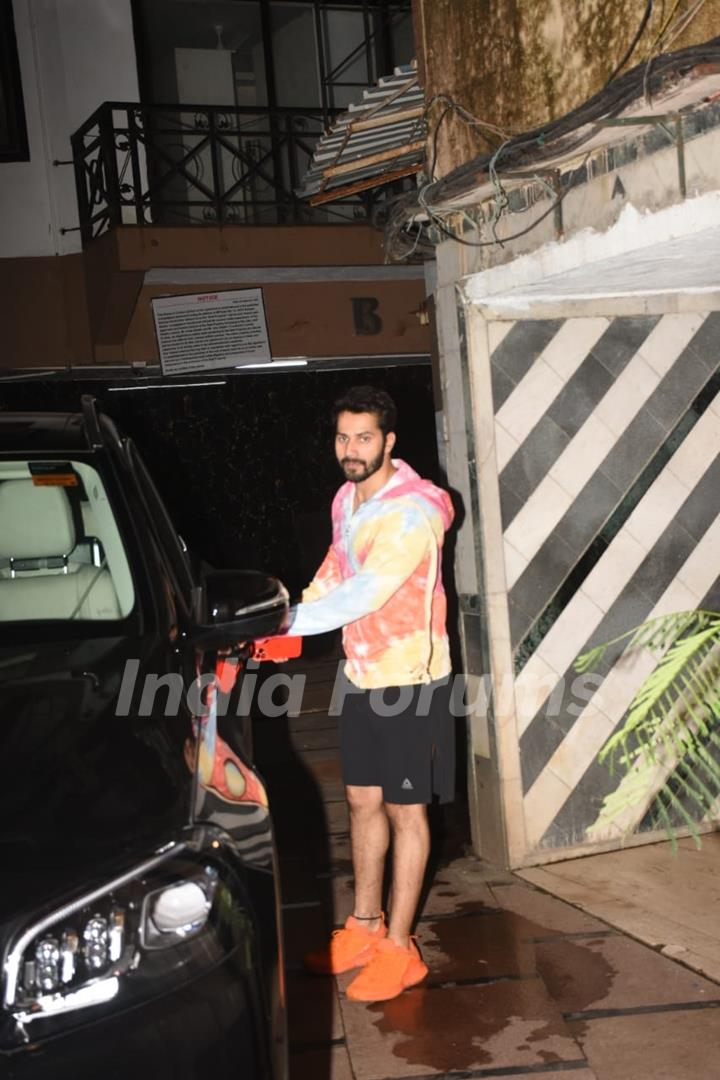 Varun Dhawan spotted in the city 