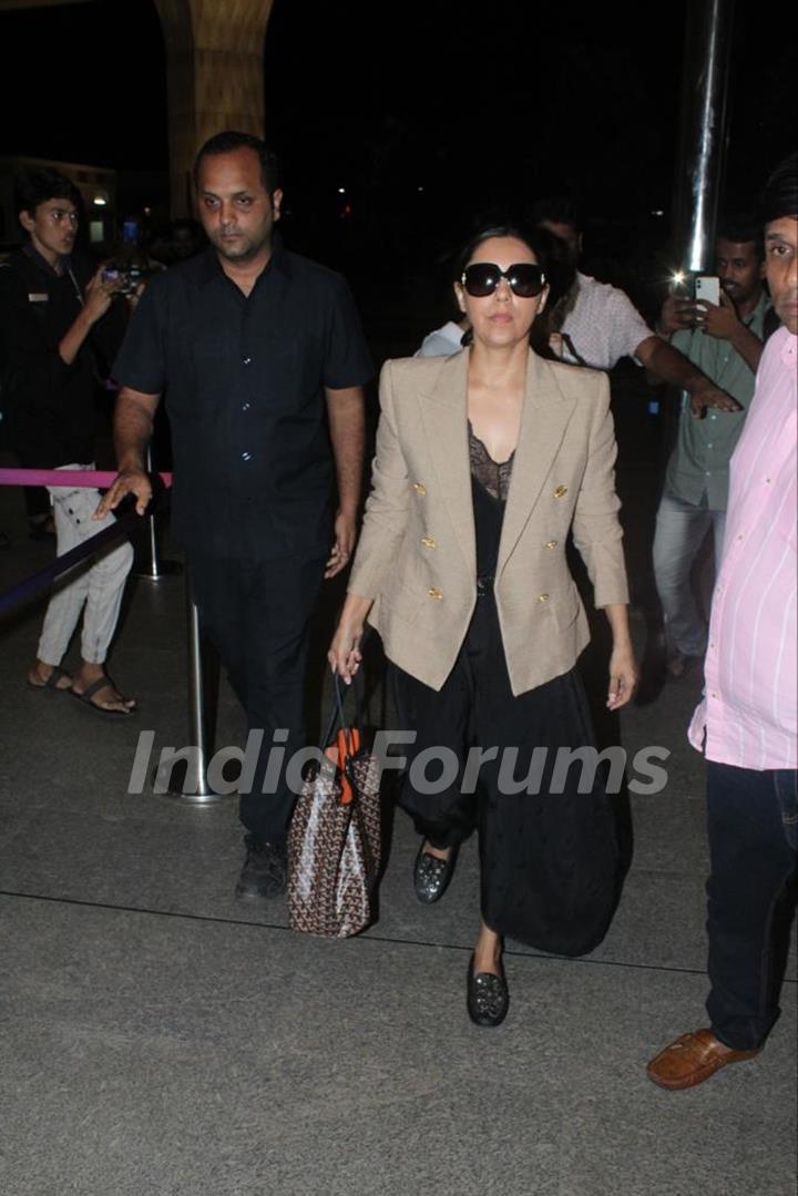 Gauri Khan spotted at the Mumbai airport