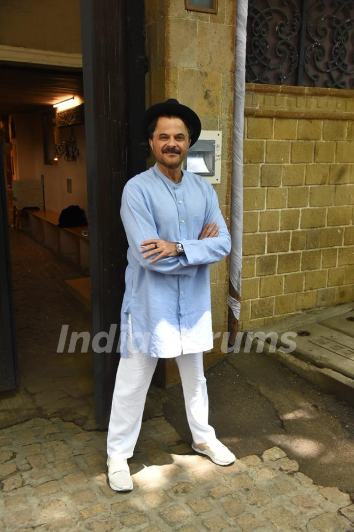 Anil Kapoor spotted in Juhu 