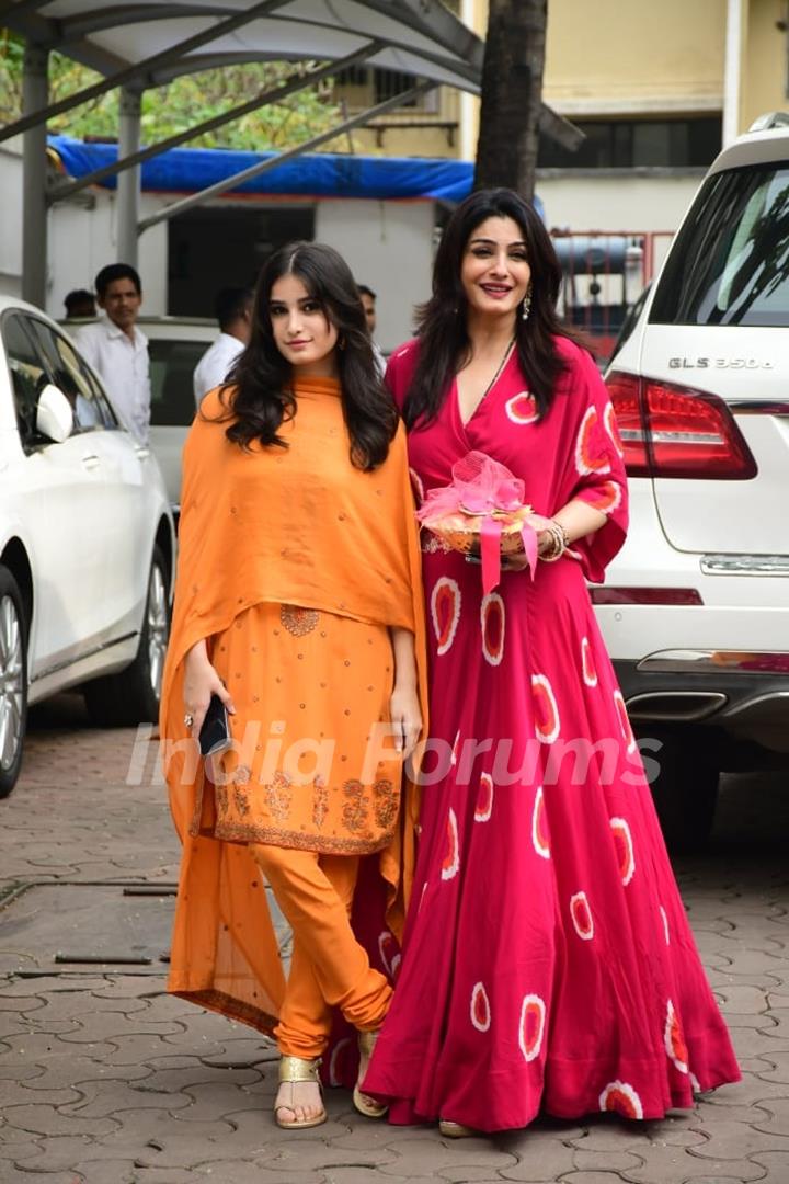 Raveena Tandon and Rasha Thadani spotted at Shilpa Shetty house for Ganpati Darshan