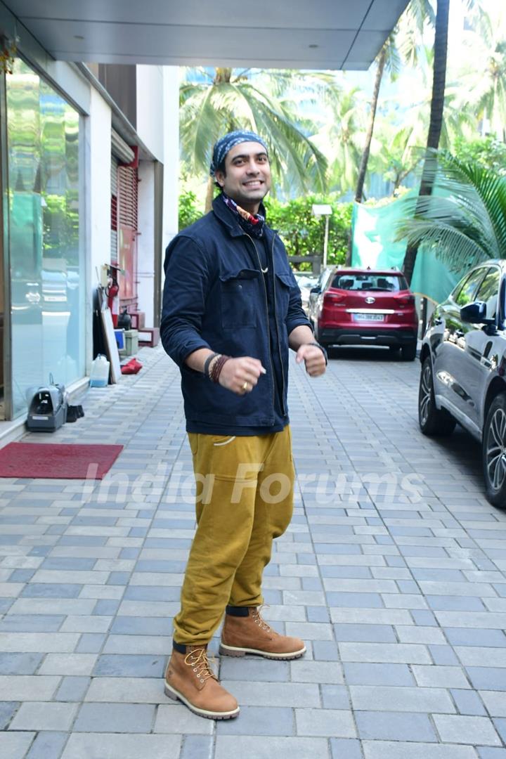 Jubin Nautiyal spotted at T-Series office in Andheri 