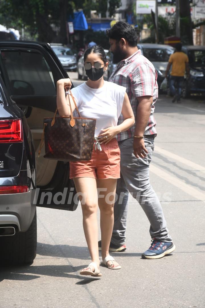 Yami Guatam spotted in Bandra