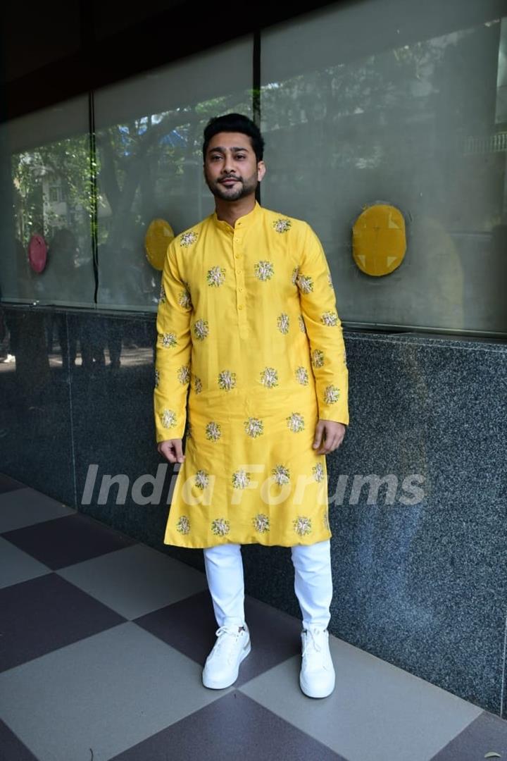  Zaid Darbar spotted promoting his latest song Baarish Mein Tum 