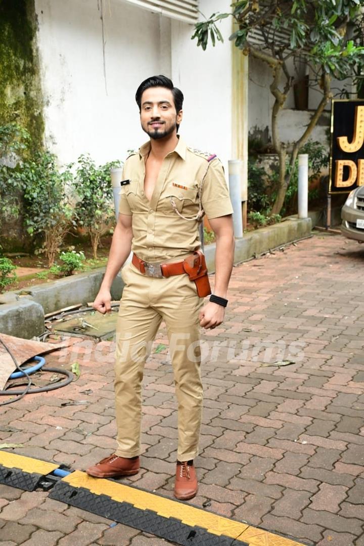  Faisal Shaikh snapped on the set of Jhalak Dikhhla Jaa 10 