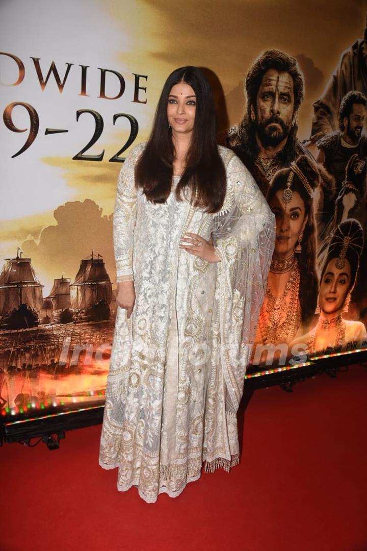 Aishwarya Rai Bachchan looked breathtaking in an ivory salwar suit for the promotions of Ponniyin Selvan