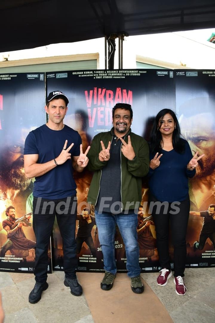 Hrithik Roshan, Pushkar and Gayathri spotted promoting Vikram Vedha in the city 