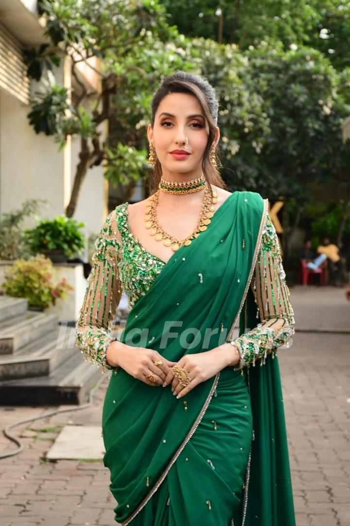 Nora Fatehi snapped on the set of  Jhalak Dikhhla Jaa 10 