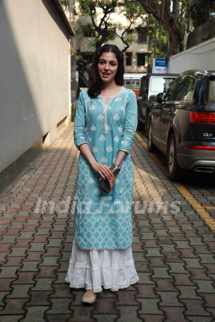 Divya Khosla Kumar spotted at Mahesh Bhatt office in Khar