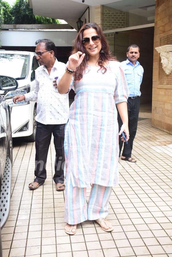 Vidya Balan spotted at dubbing studio in Bandra