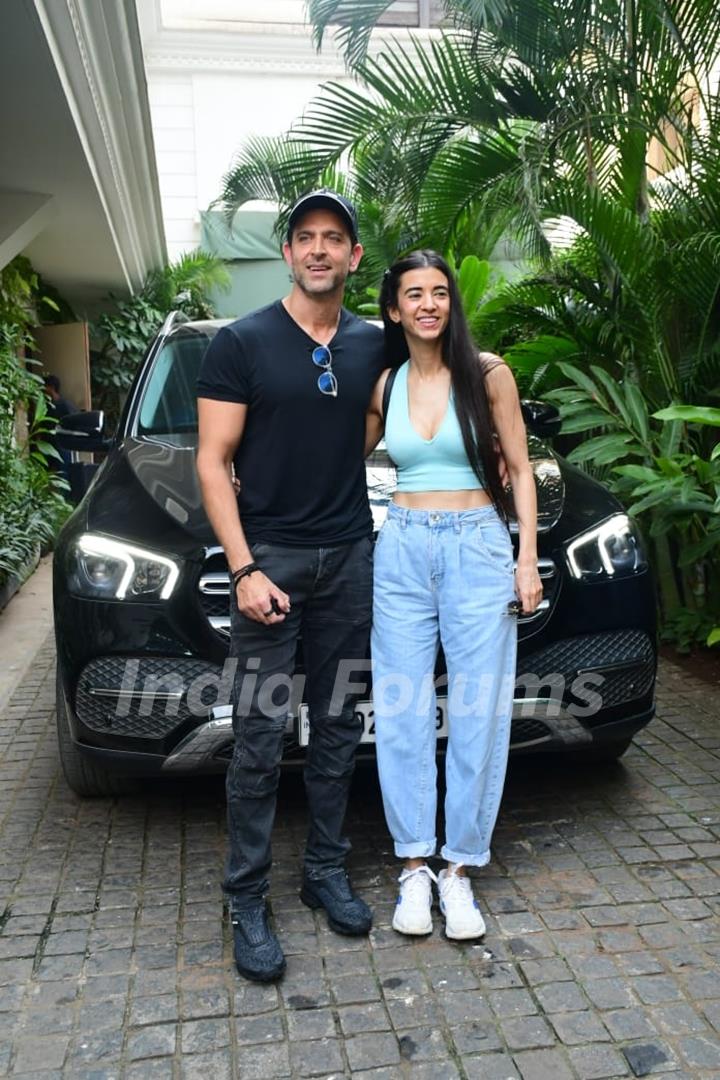 Hrithik Roshan with Saba Azad snapped in juhu