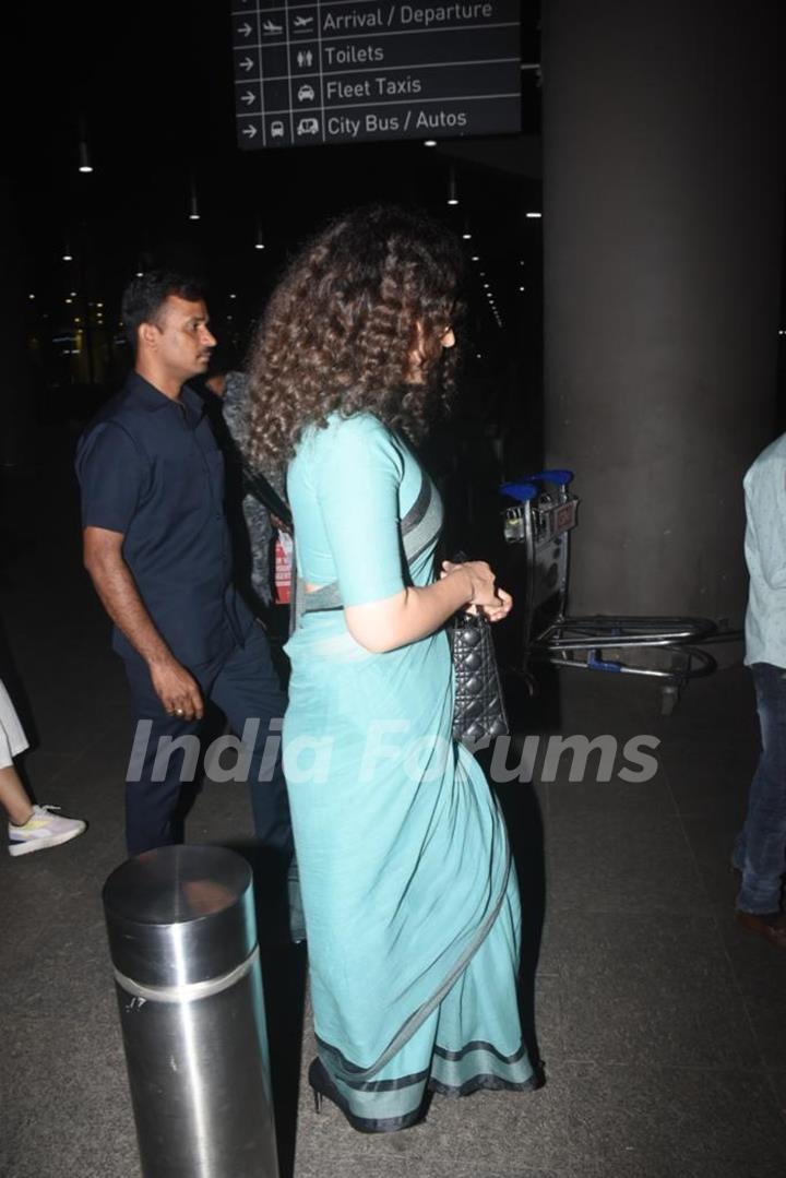 Kangana Ranaut spotted at the Mumbai airport