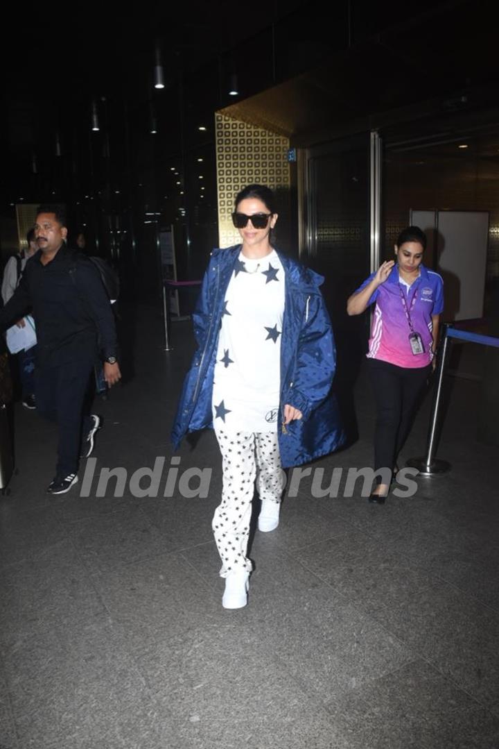 Deepika Padukone spotted at the Mumbai airport