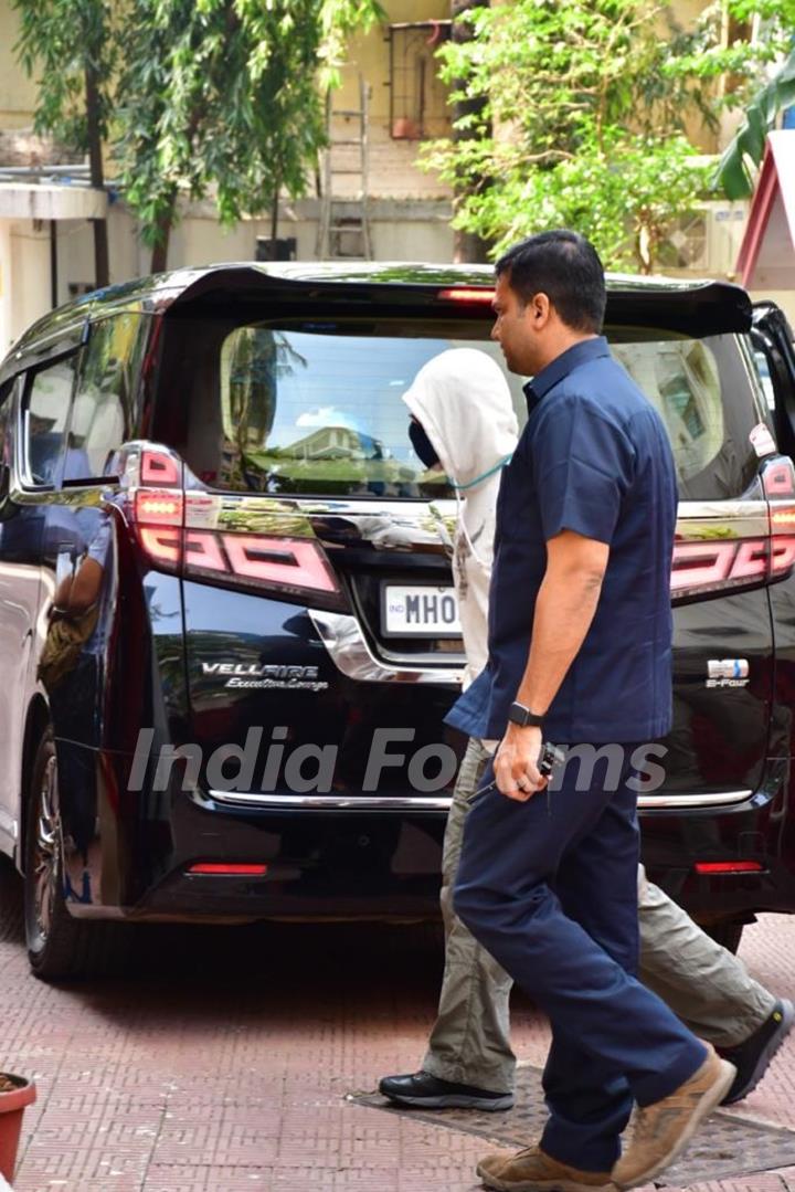 Aamir Khan spotted in Bandra