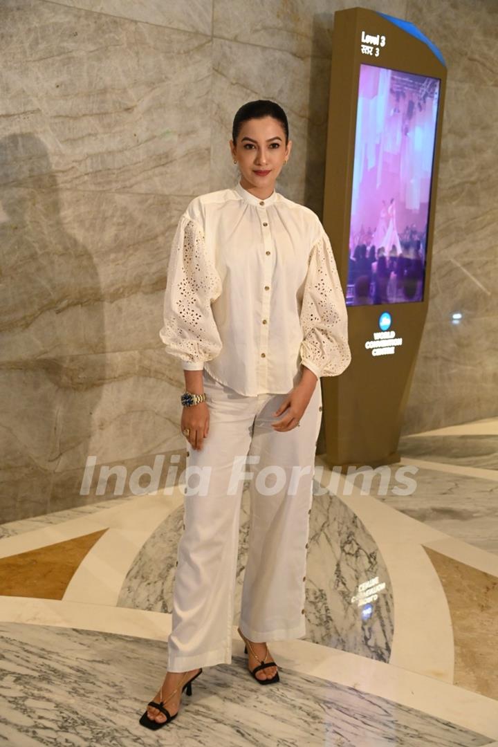 Gauahar Khan clicked at Lakme Fashion Week 2022 