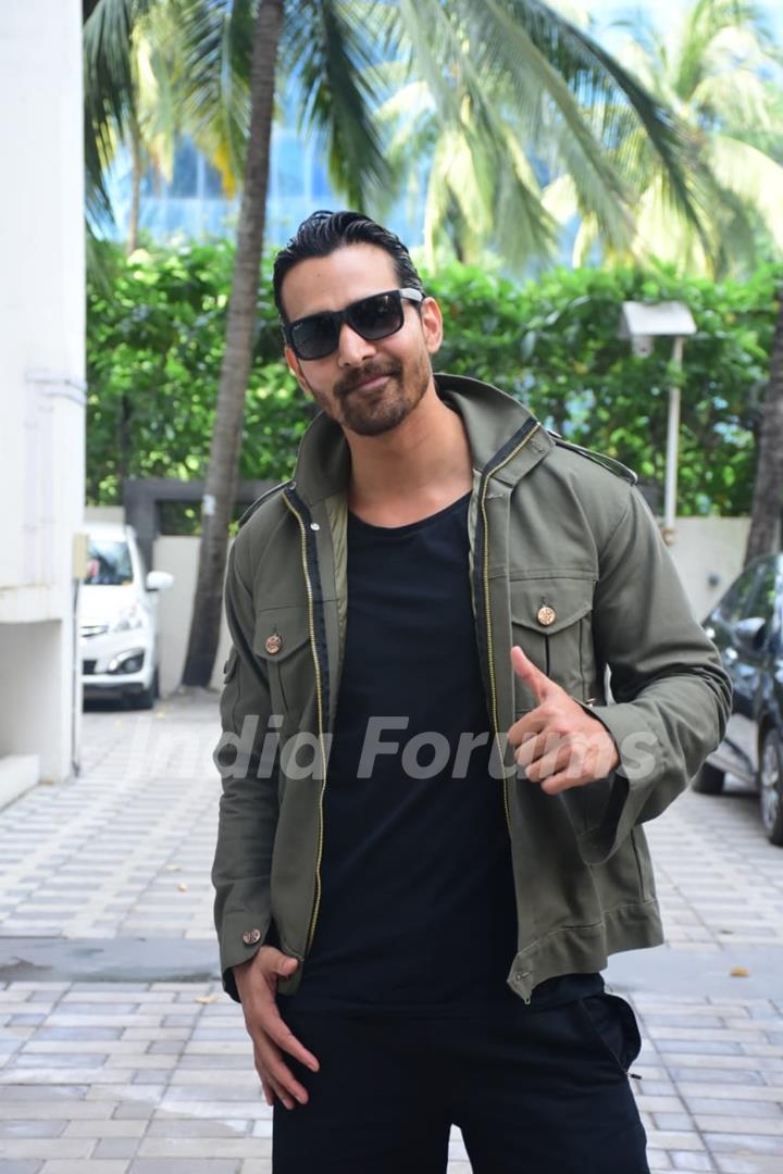 Harshvardhan Rane spotted promoting upcoming film Tara Vs Bilal at T-Series office in Mumbai 