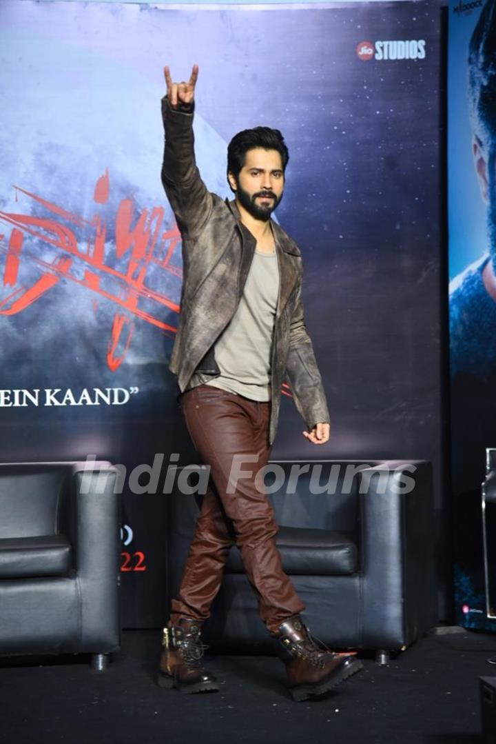 Varun Dhawan grace the trailer launch of Bhediya