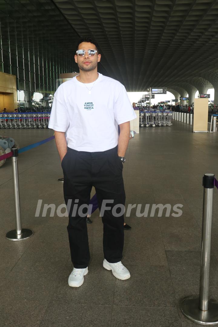 Siddhant Chaturvedi spotted at the Mumbai airport
