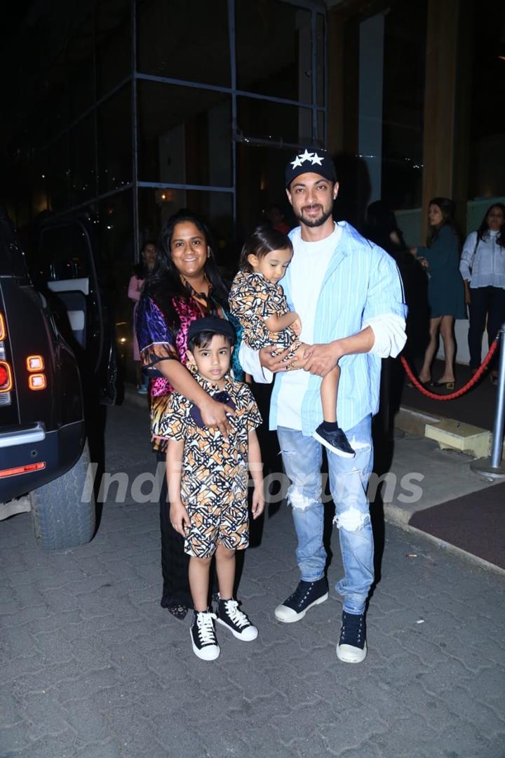Aayush Sharma, Arpita Khan spotted with their kids at Bastian Worli 