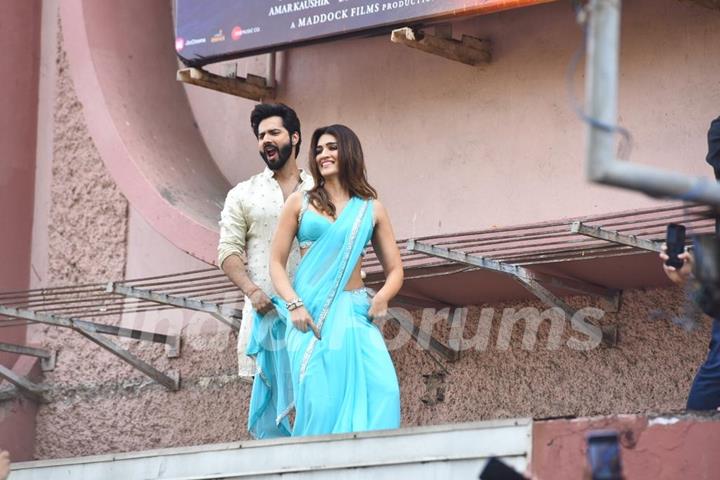 Varun Dhawan and Kriti Sanon snapped for song launch of Thumkeshwari from Bhediya 