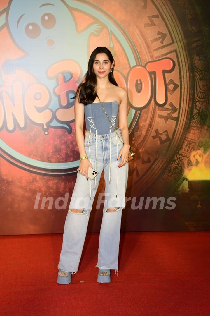 Zara Khan attend the special screening of Phone Bhoot