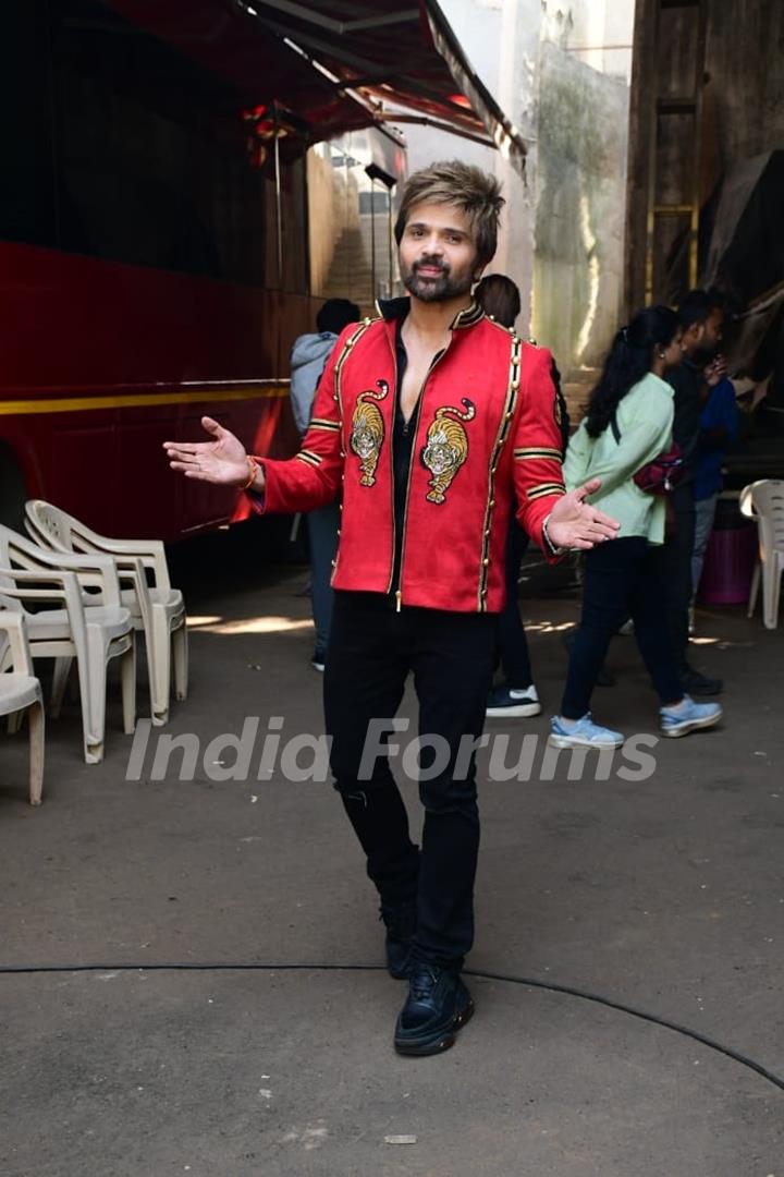 Himesh Reshammiya spotted on the set of Indian Ideol 13 