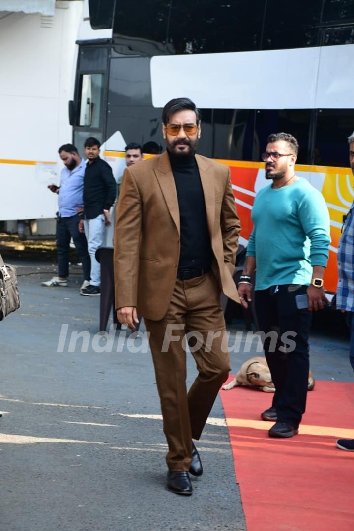 Ajay Devgn looked stylish in a brown blazer suit and black turtle neck t-shirt as he was spotted on the sets of The Kapil Sharma Show
