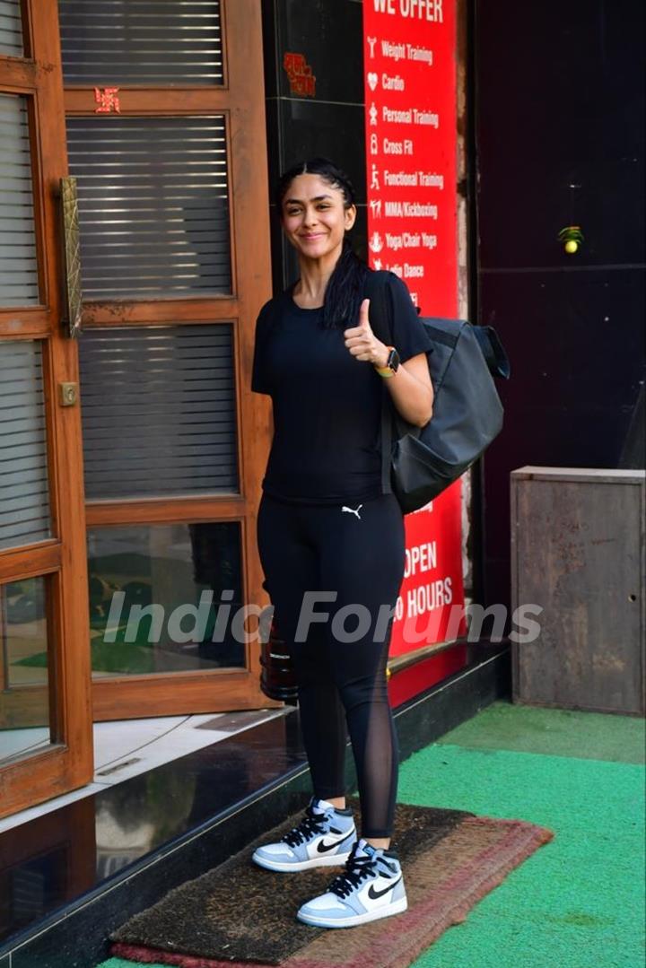 Mrunal Thakur spotted in Santacruz  