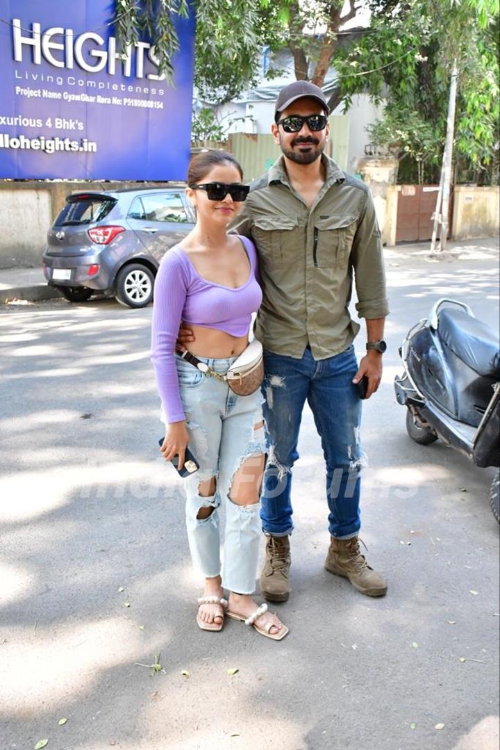 Rubina Dilaik and Abhinav Shukla spotted in Khar  