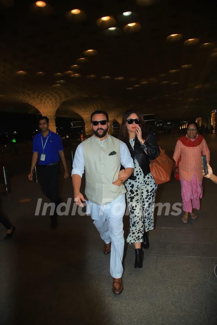 Saif Ali Khan, Kareena Kapoor spotted at the Mumbai airport