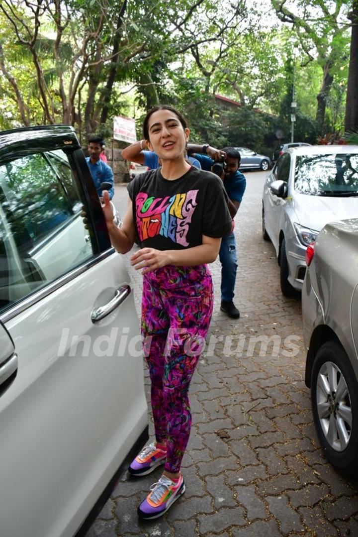 Sara Ali Khan spotted in the city 