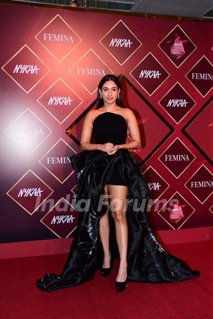 Pashmina Roshan grace Nykaa Femina Beauty Awards 2022