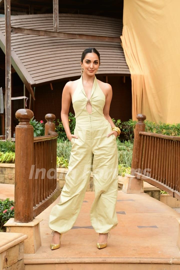 Kiara Advani spotted promoting Govinda Naam Mera at JW Marriott in Juhu