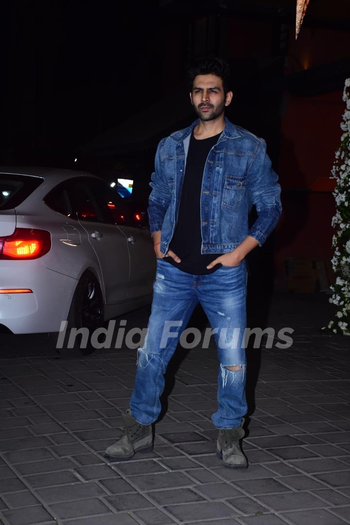Kartik Aaryan spotted in a black T-shirt paired with a denim jacket and denim pants for Salman Khan’s birthday bash