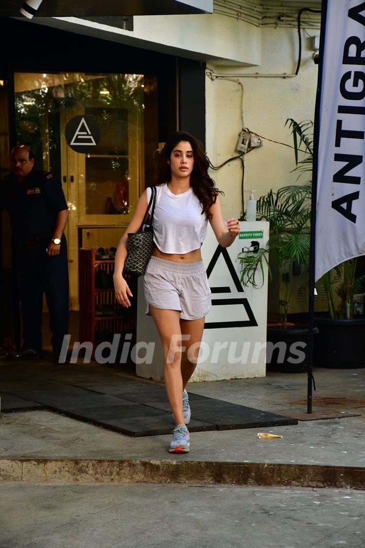 Janhvi Kapoor spotted at gym 