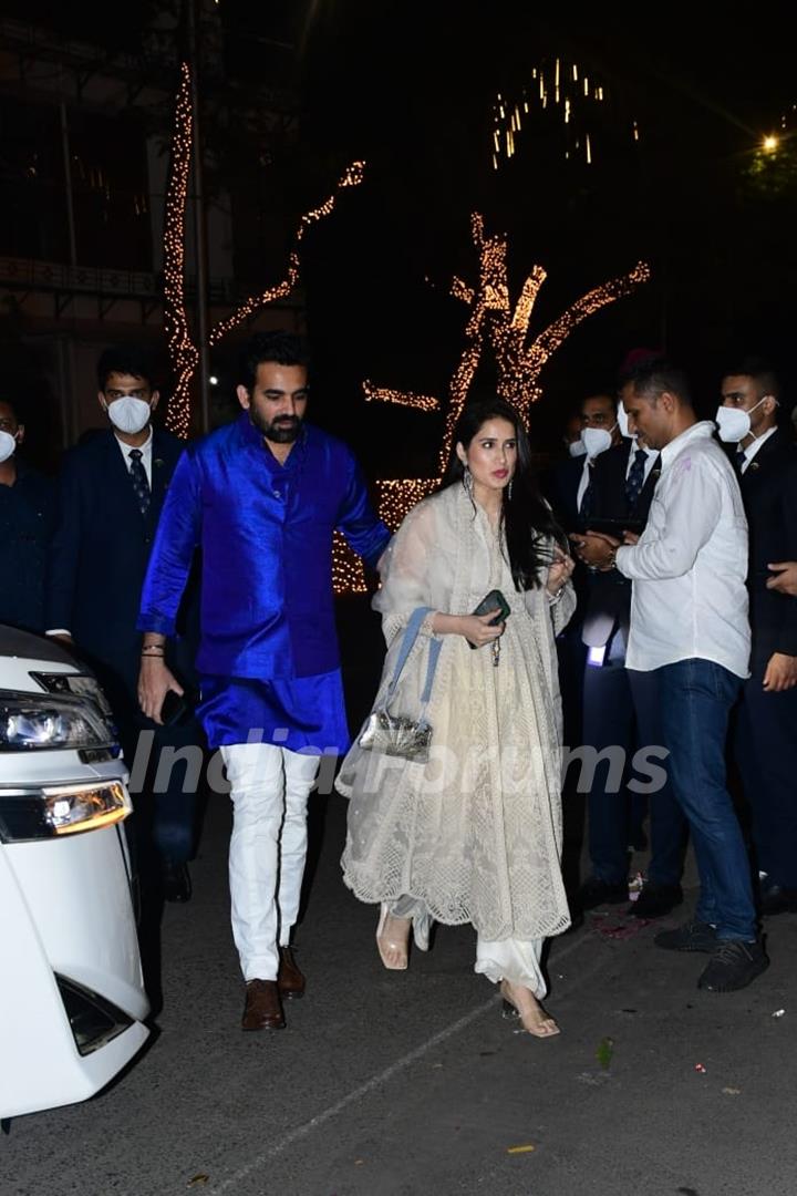 Zaheer Khan, Sagarika Ghatge snapped at the Ambani’s residence Antilia