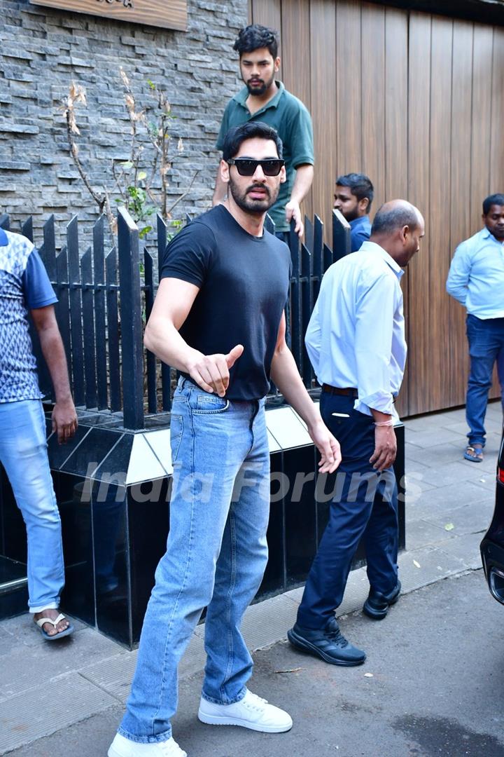 Ahan Shetty spotted in Khar 