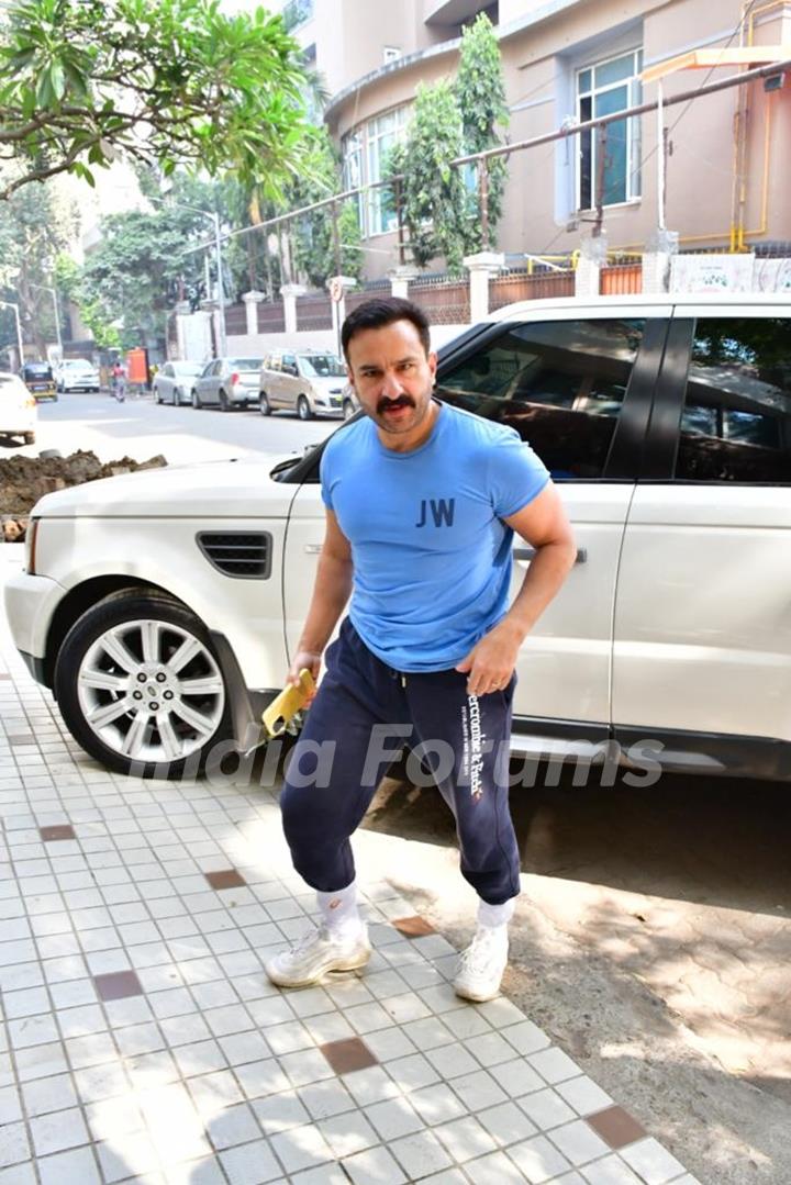 Saif Ali Khan spotted at dubbing studio in Khar