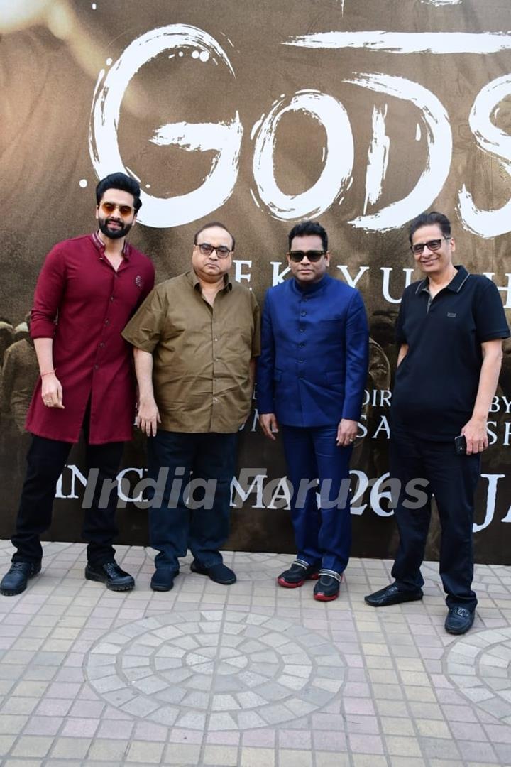 Jackky Bhagnani, Rajkumar Santoshi, A. R. Rahman, Tanisha Santoshi, A. R. Rahman, Vashu Bhagnani snapped at song launch event of Gandhi Godse – Ek Yudh 