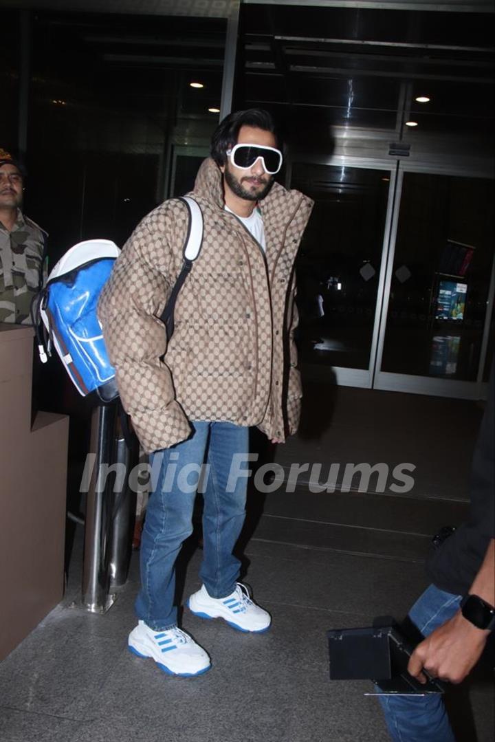 Ranveer Singh snapped at the Mumbai airport