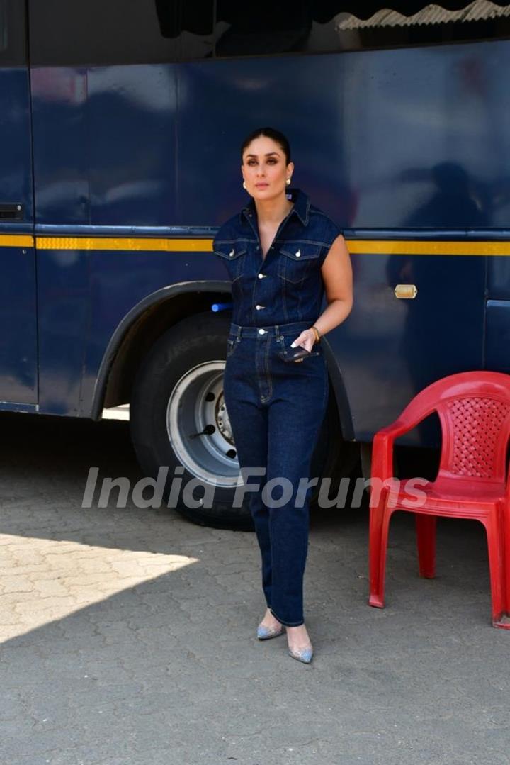 Kareena Kapoor snapped at Mehboob Studio for shoot of the 4th season of What Women Want