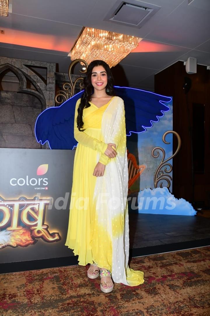 Eisha Singh snapped at the press meet of Bekbaoo