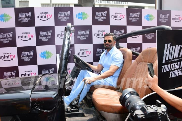 Suniel Shetty snapped at the trailer launch of Hunter Tootega Nahi Todega 