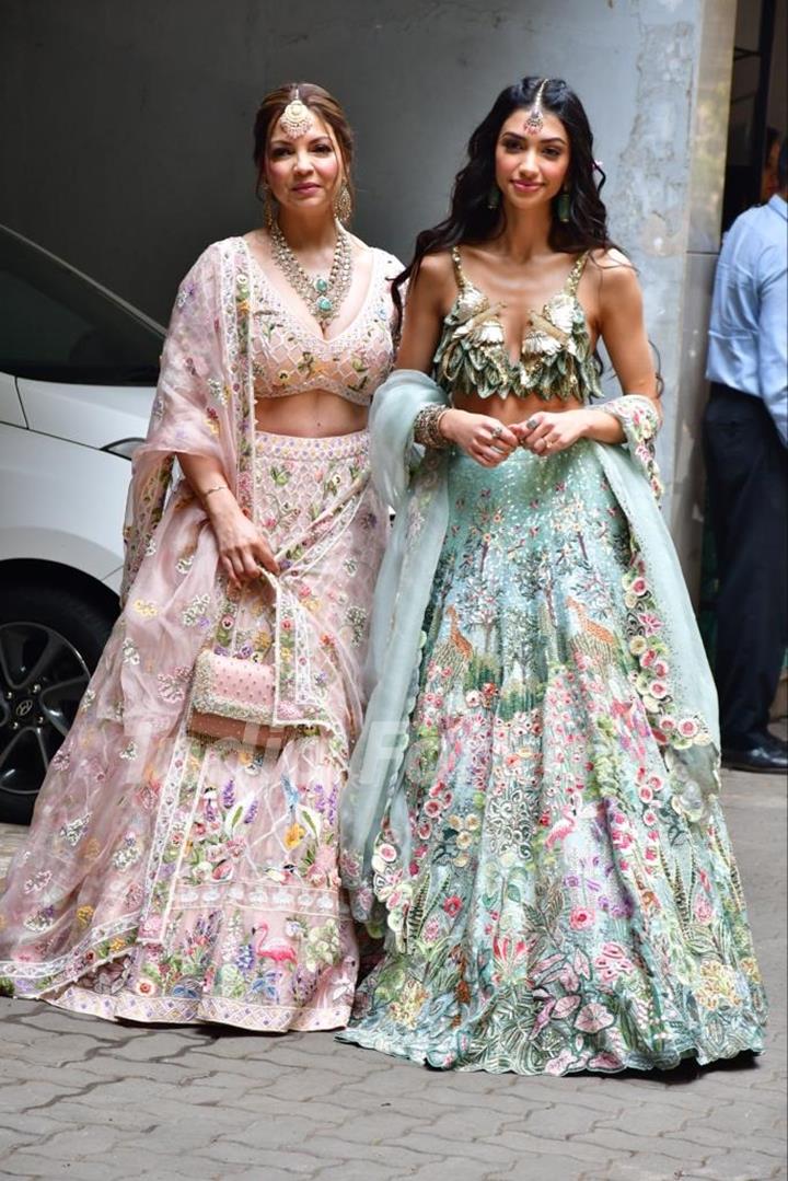 Deanne Panday, Alanna Panday attending Alaana Panday and Deane Panday Mehendi Ceremony 