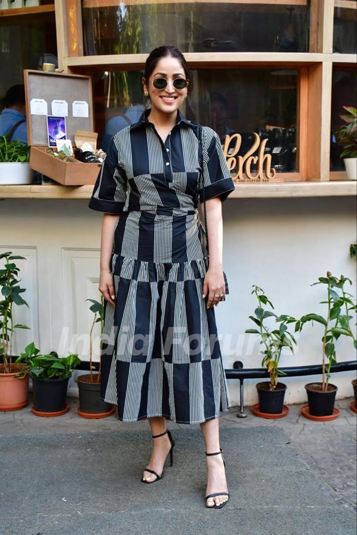 Yami Gautam snapped in Khar 